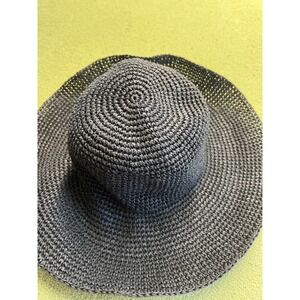 Arket boutique black straw hat, size SM mint condition‎ elegant